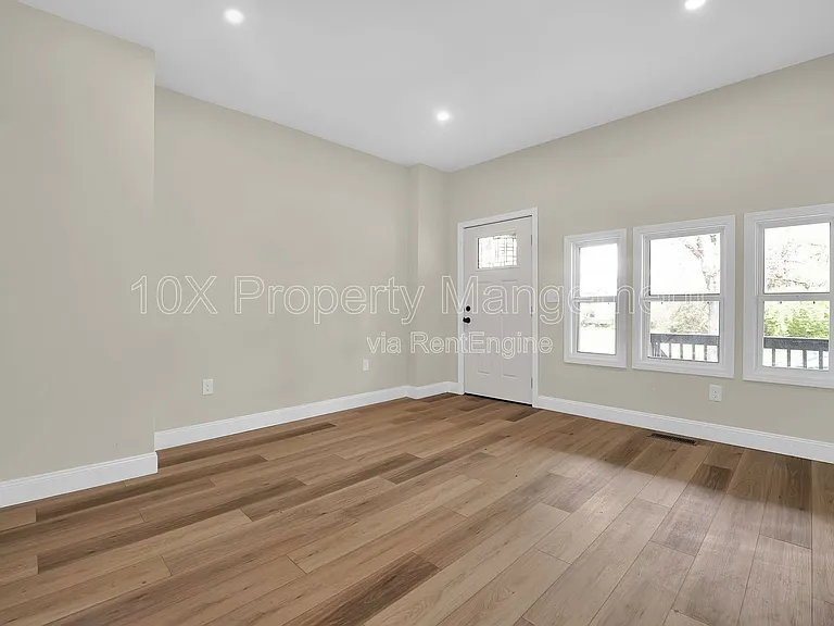 555 Kimball Pl — Photo 25