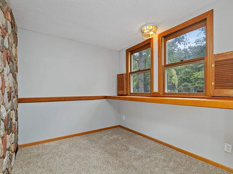 4818 W Jefferson Blvd — Photo 12