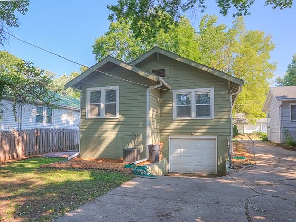 2nd image of 705 E 60th St