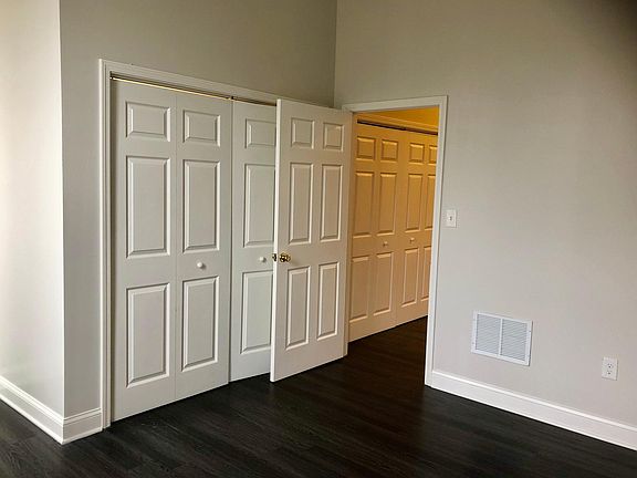 3rd image of 918 S Shelby St APT 1