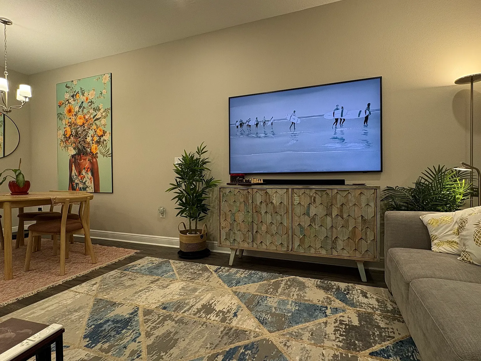 3 bed, 2.5 bath, 1729 sqft, $3,580 — Photo 3