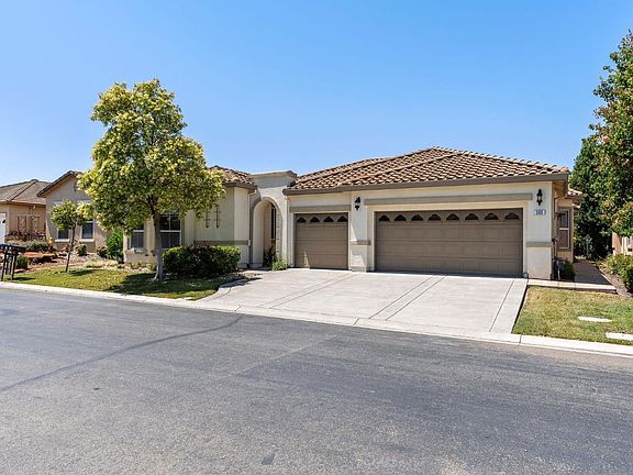 2nd image of 305 Branchwood Drive