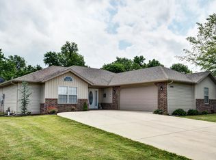 4936 W Skyler Dr, Springfield, MO 65802
