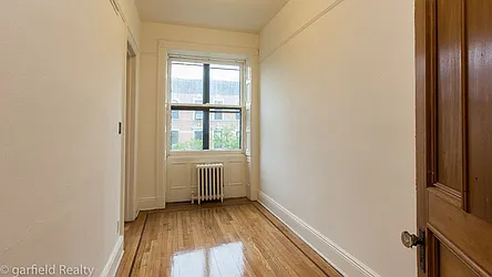 Rented by Garfield Realty 