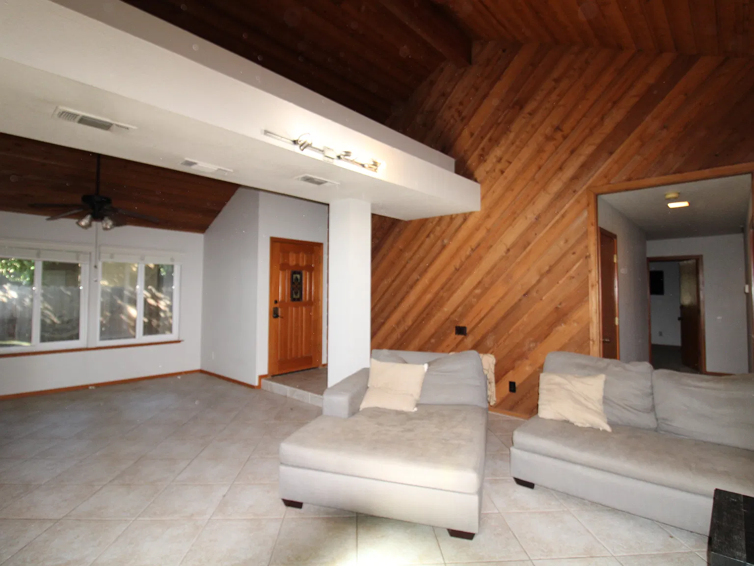 3 bed, 1747 sqft, $2,350 — Photo 4