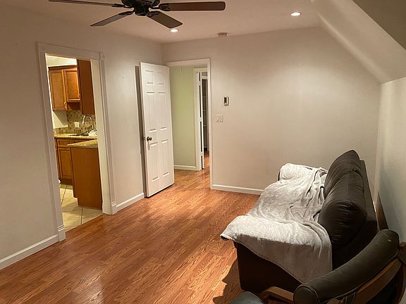 5th image of 9-07 Henderson Blvd Floor 2