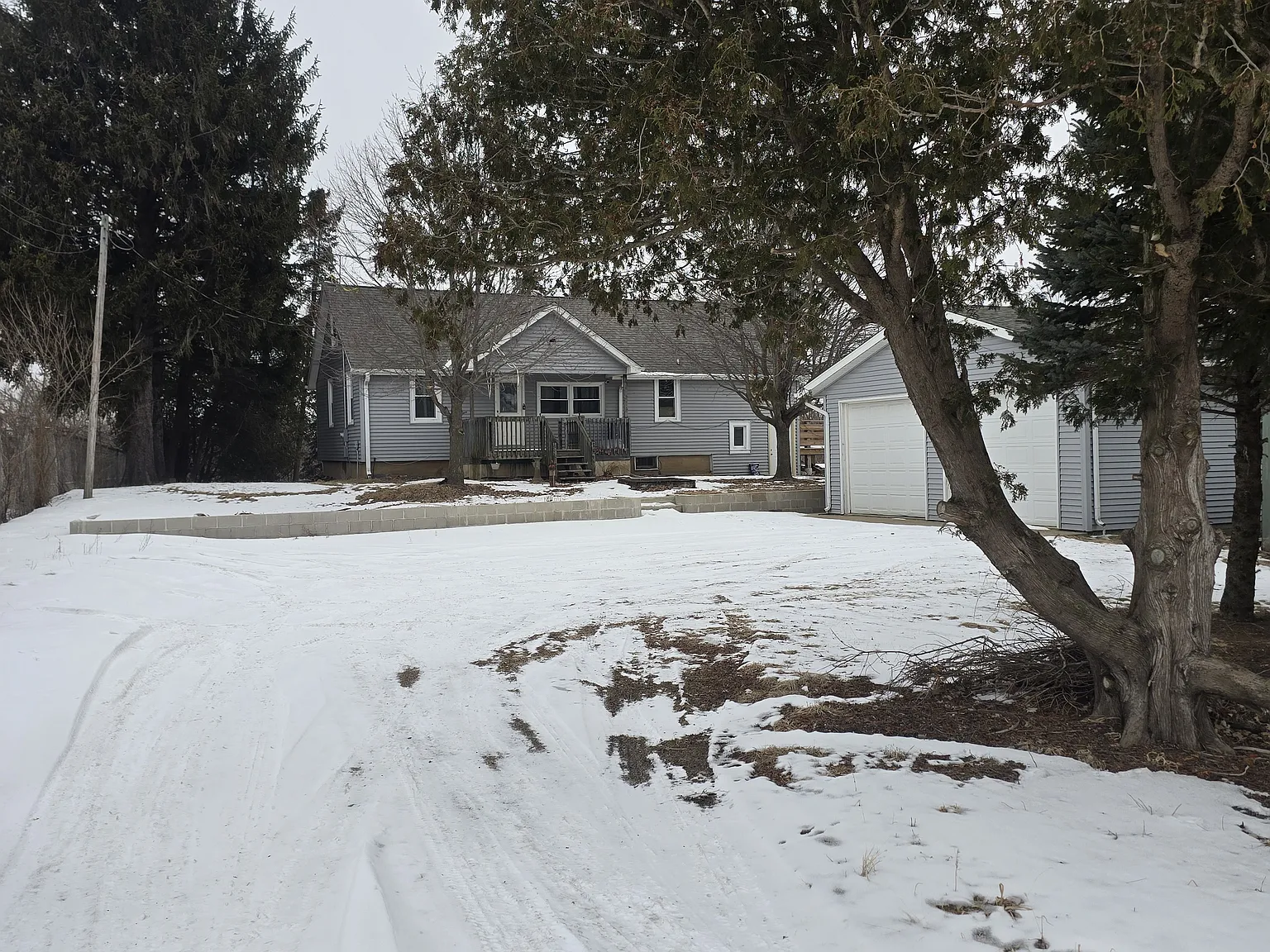 12320 Davis Rd — Photo 2