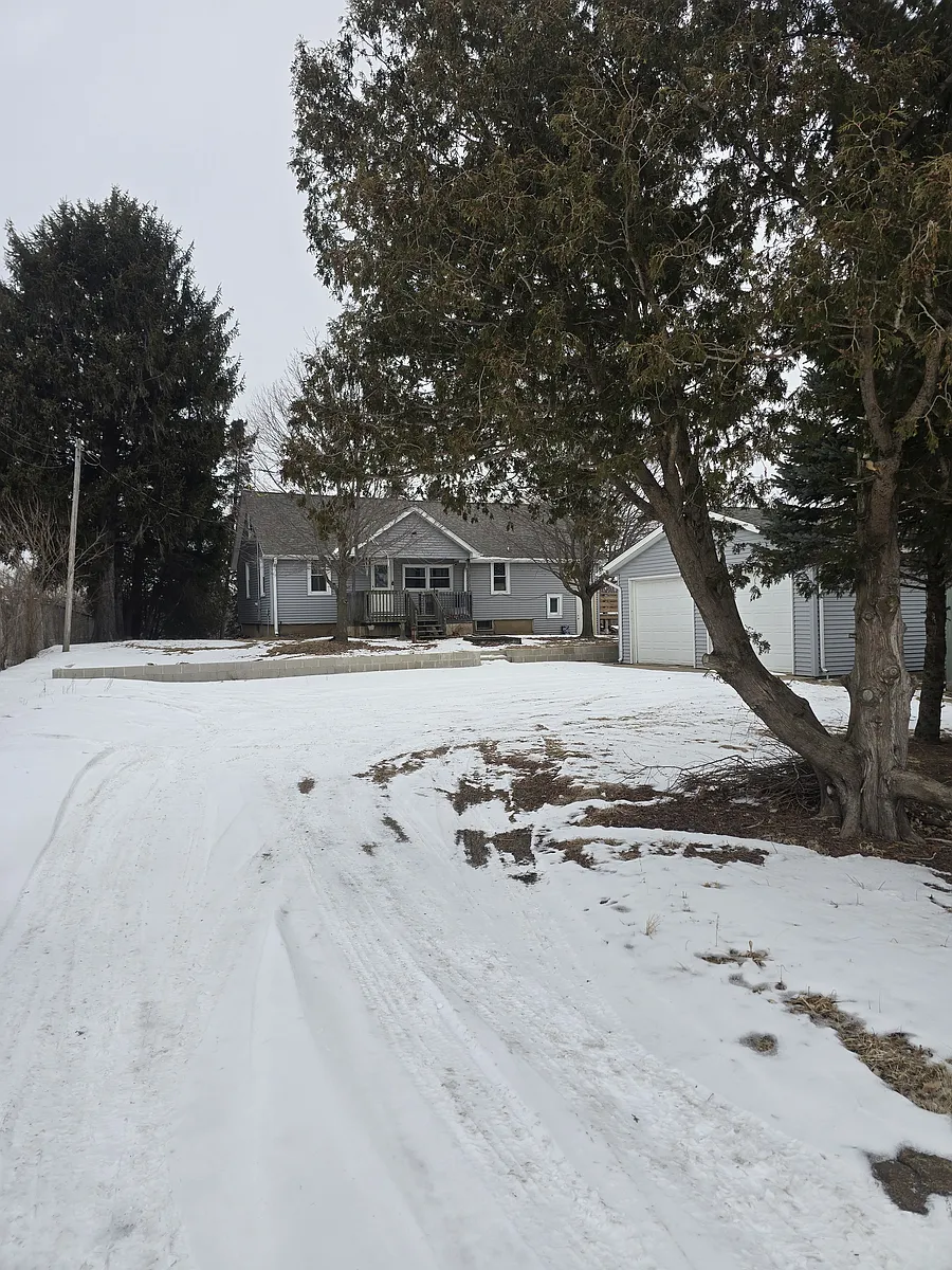 Building Photo - 12320 Davis Rd