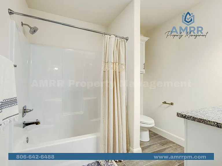 1718 Farmer St — Photo 17