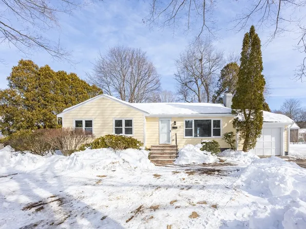 14 Bradford Rd, South Hamilton, MA 01982