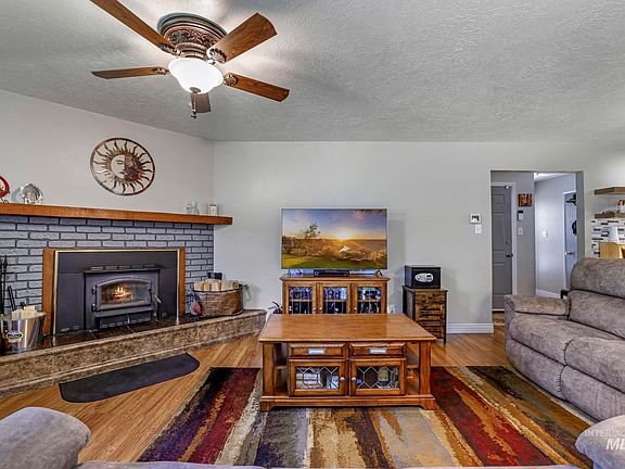 5th image of 417 Altair Dr