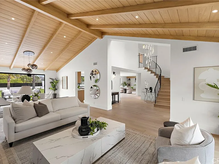 6 Monterey Cir — Photo 8