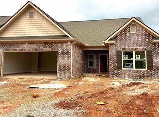 121 Ranna Dr, Huntsville, AL 35811