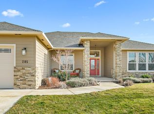 285 Robert Trent Jones Blvd, Eagle Pt, OR 97524