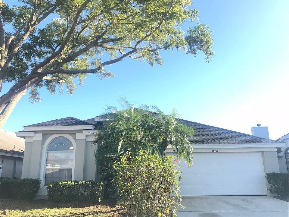 1st image of 10969 Norcross Cir