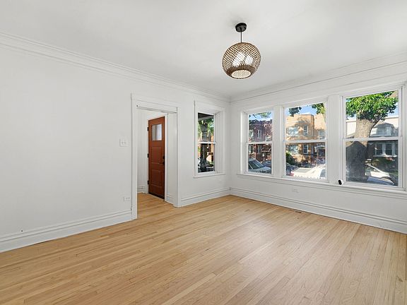 4th image of 1506 N Lotus Ave