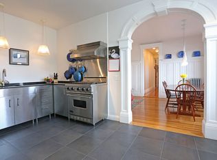 114 Fenway APT 10, Boston, MA 02115