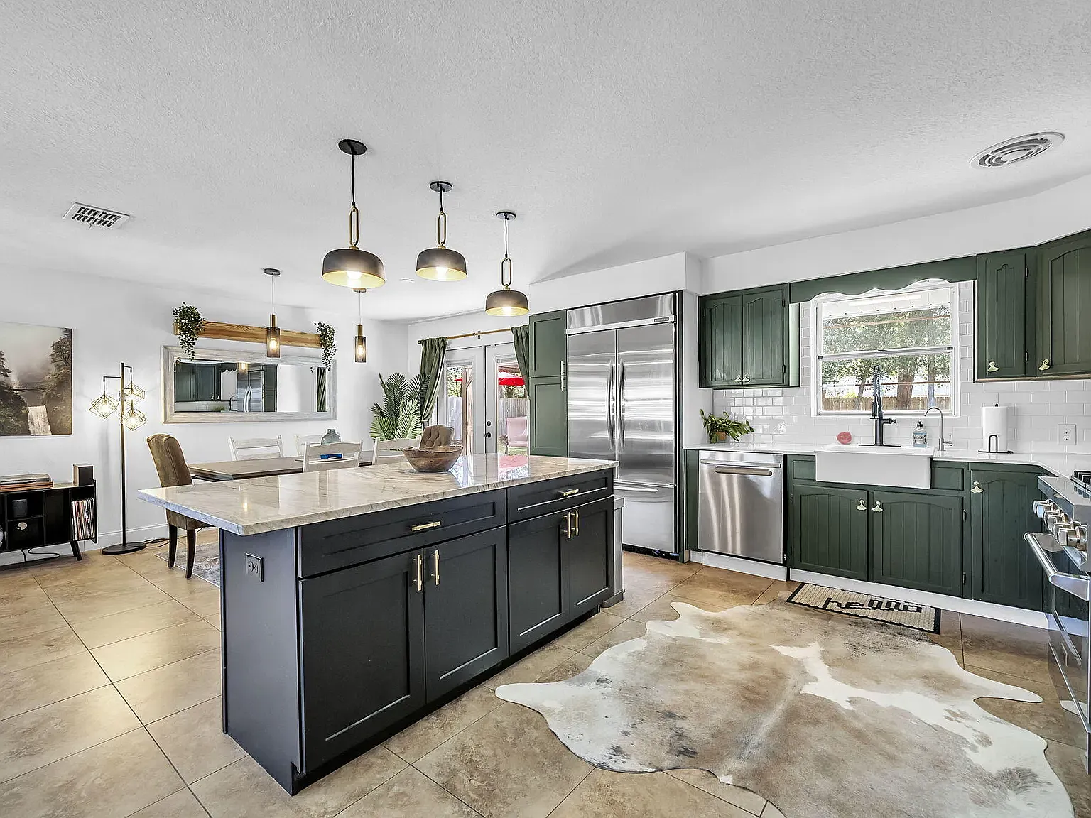4 bed, 1708 sqft, $2,850 — Photo 4
