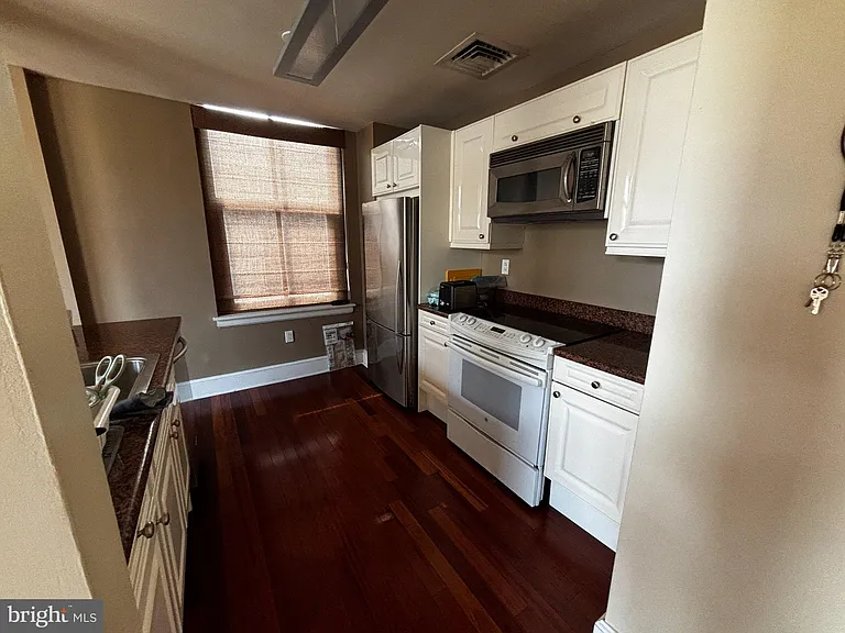 1500 Chestnut St #11A — Photo 13