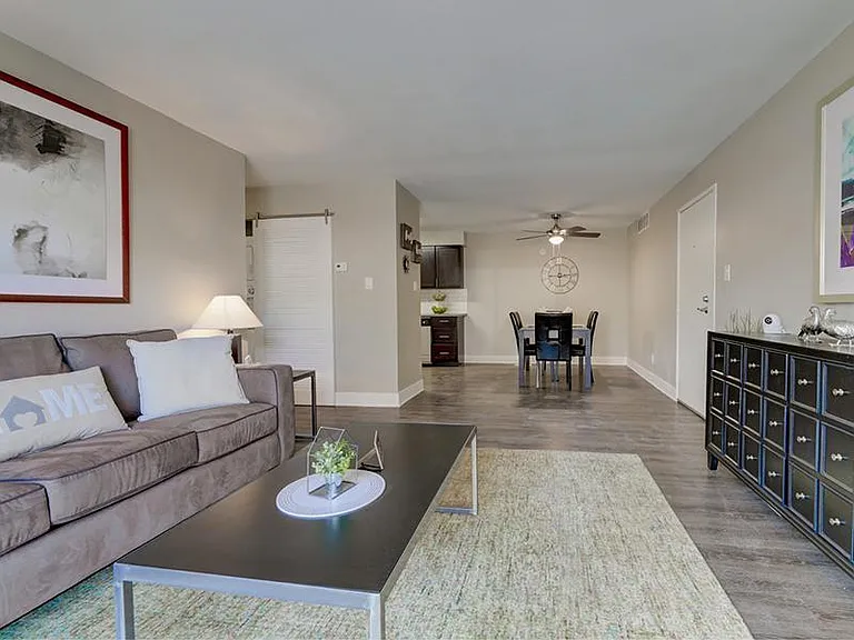 The Harrison Apartments — Photo 6