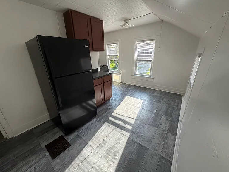 531 N Schuyler Ave #2 — Photo 8