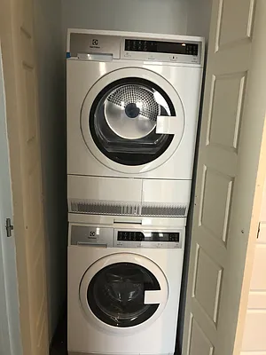 Rented by Thermos Realty & Management Inc | media 41