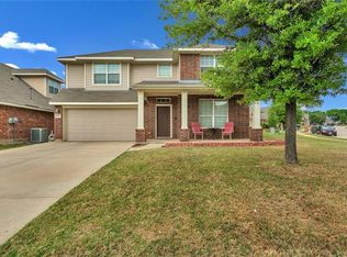 15537 Landing Creek Ln, Roanoke, TX 76262