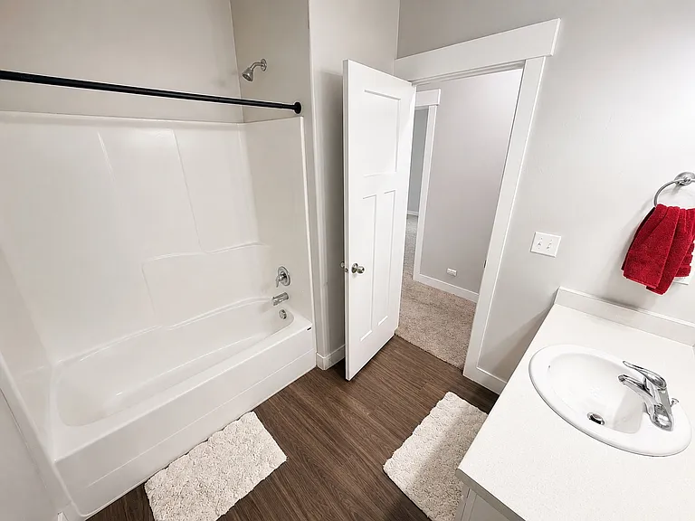 1806 W Newcastle Ln #B304 — Photo 7