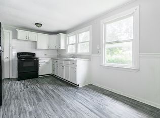 447 Ellis Rd S, Jacksonville, FL 32254