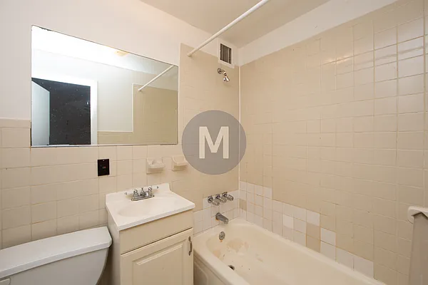 Rented by Kaden Realty | media 10