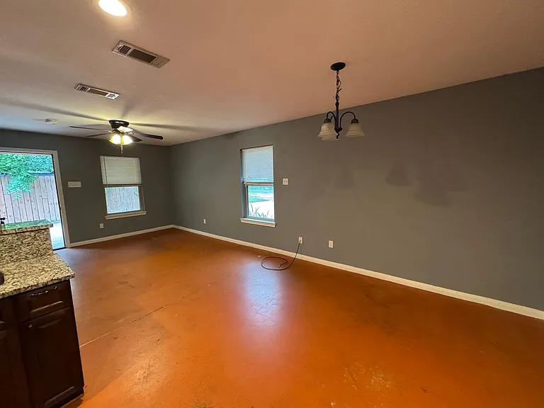 1403 Strickland St #A — Photo 4