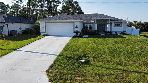 3913 NW 42nd Ln Photo 1
