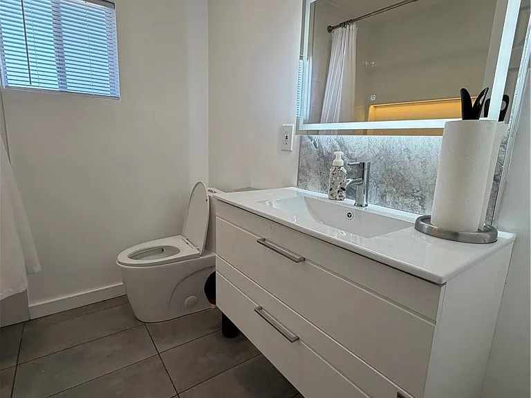 20457 Eccles St — Photo 28