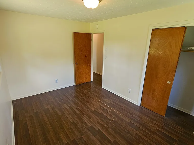 108 Princeton Dr — Photo 12