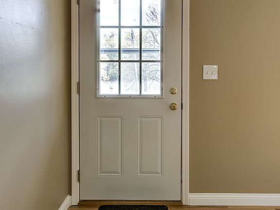 3rd image of 1037 Omalley Cir