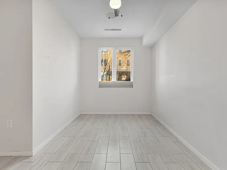 756 Park Rd NW #1 — Photo 16