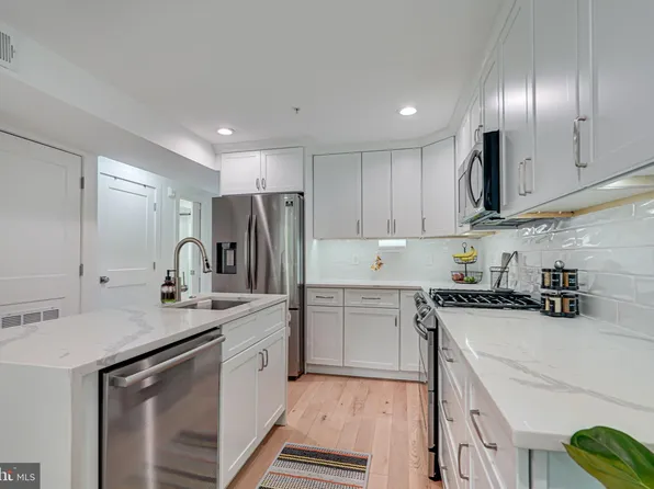 3927 14th St NW #3, Washington, DC 20011