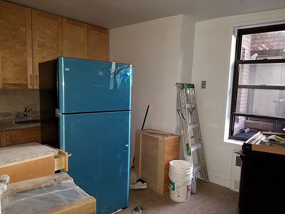 5th image of 2222 E 18th St APT 2D