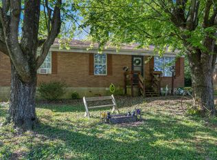 132 Brooks St, Cynthiana, KY 41031