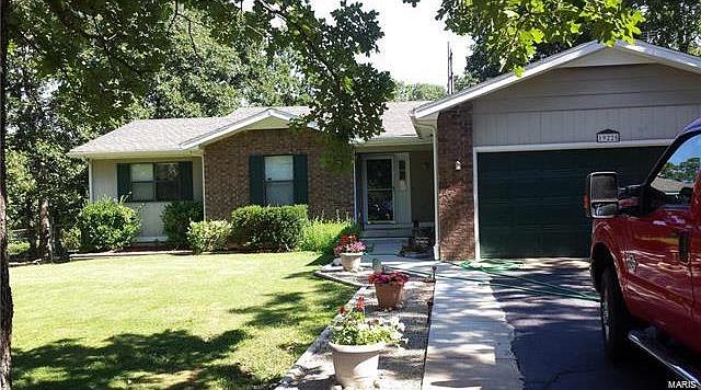 2nd image of 19225 Greenwood Ridge Rd