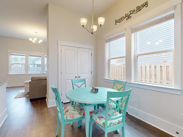 204 Edgewater Way — Photo 25