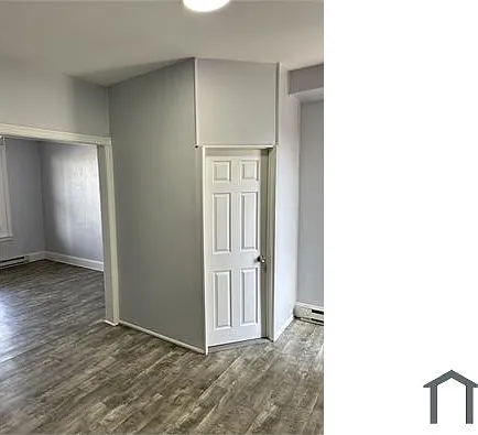 3 bed, 1000 sqft, $2,136 — Photo 3