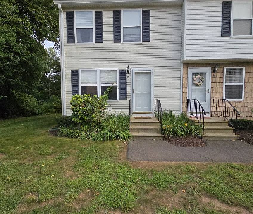 1st image of 16 Larkspur Ln