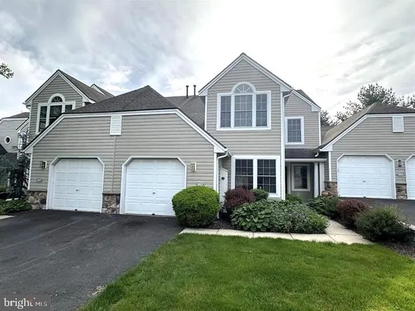 163 Hawthorne Ct, Wyomissing, PA 19610