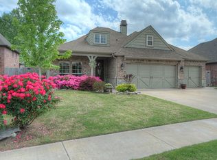 7022 E 127th St S, Bixby, OK 74008