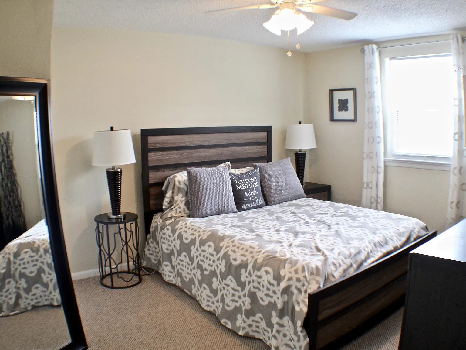 2 bed, 736 sqft, $1,500 — Photo 4