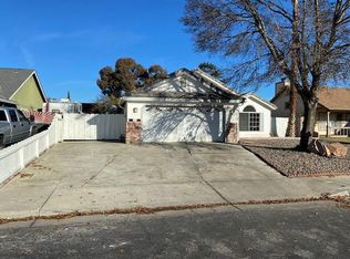 2164 Huntington Dr, Los Banos, CA 93635