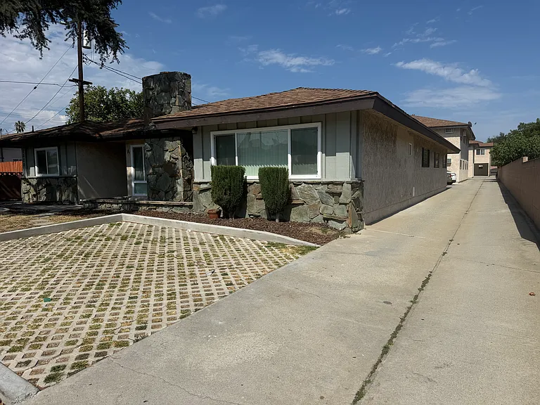 1320 S Del Mar Ave — Photo 37
