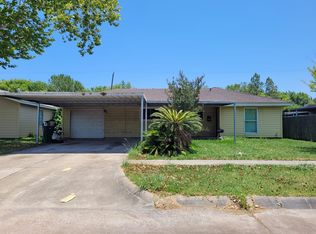 305 Brown Dr, Pasadena, TX 77506