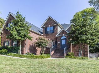 283 Windstone Blvd, Powell, TN 37849